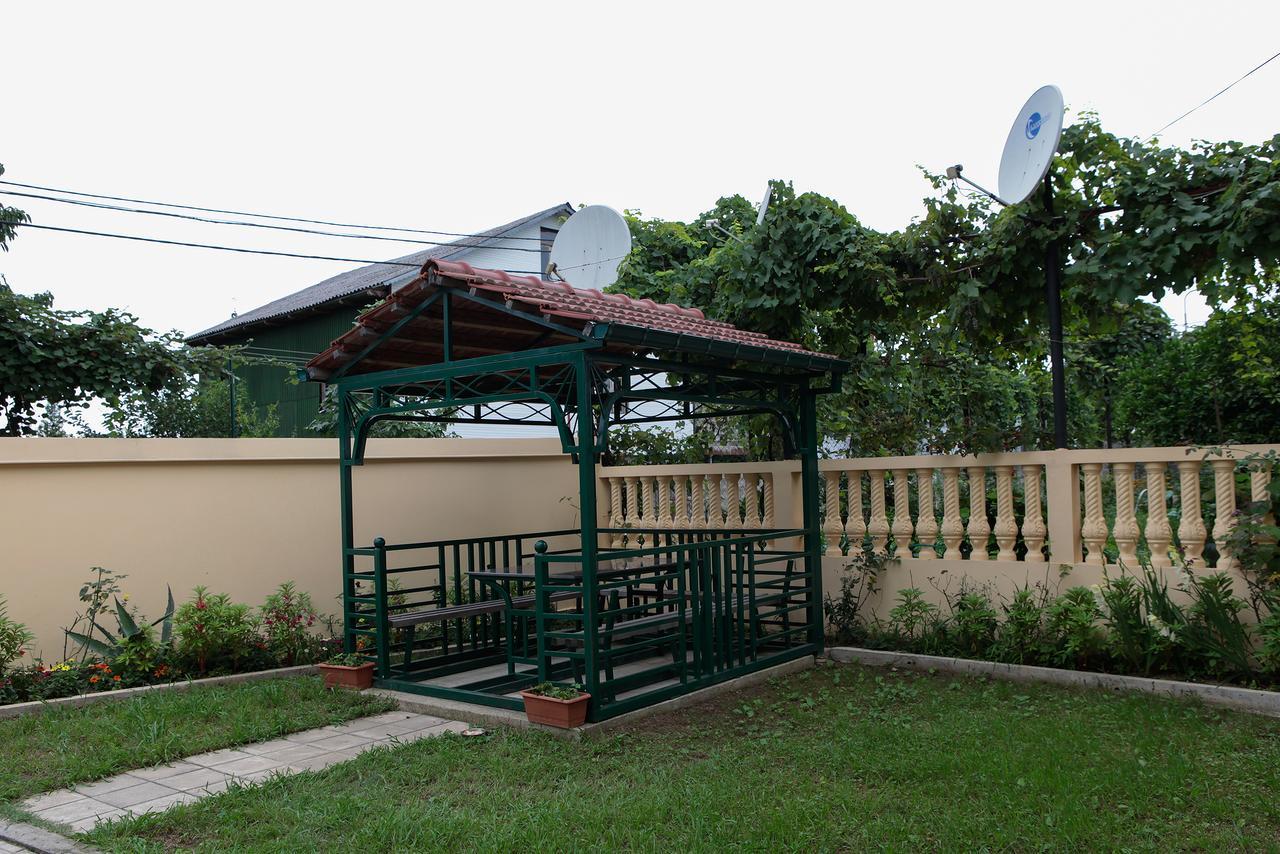Hotel Botanica Chakvi Exterior foto